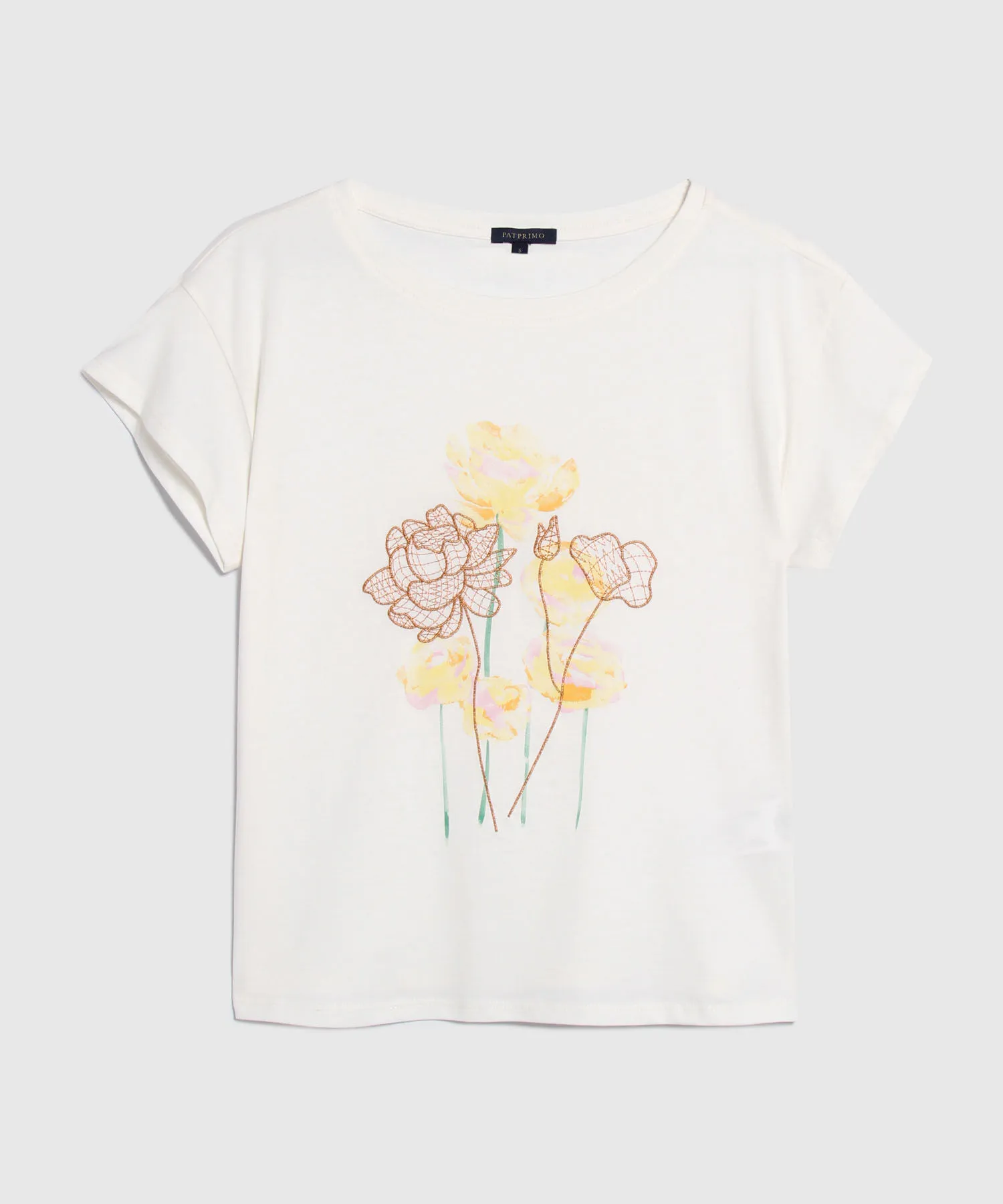 CAMISETA CON ESTAMPADO DE FLORES