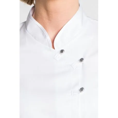Chaqueta blanca con trevillas