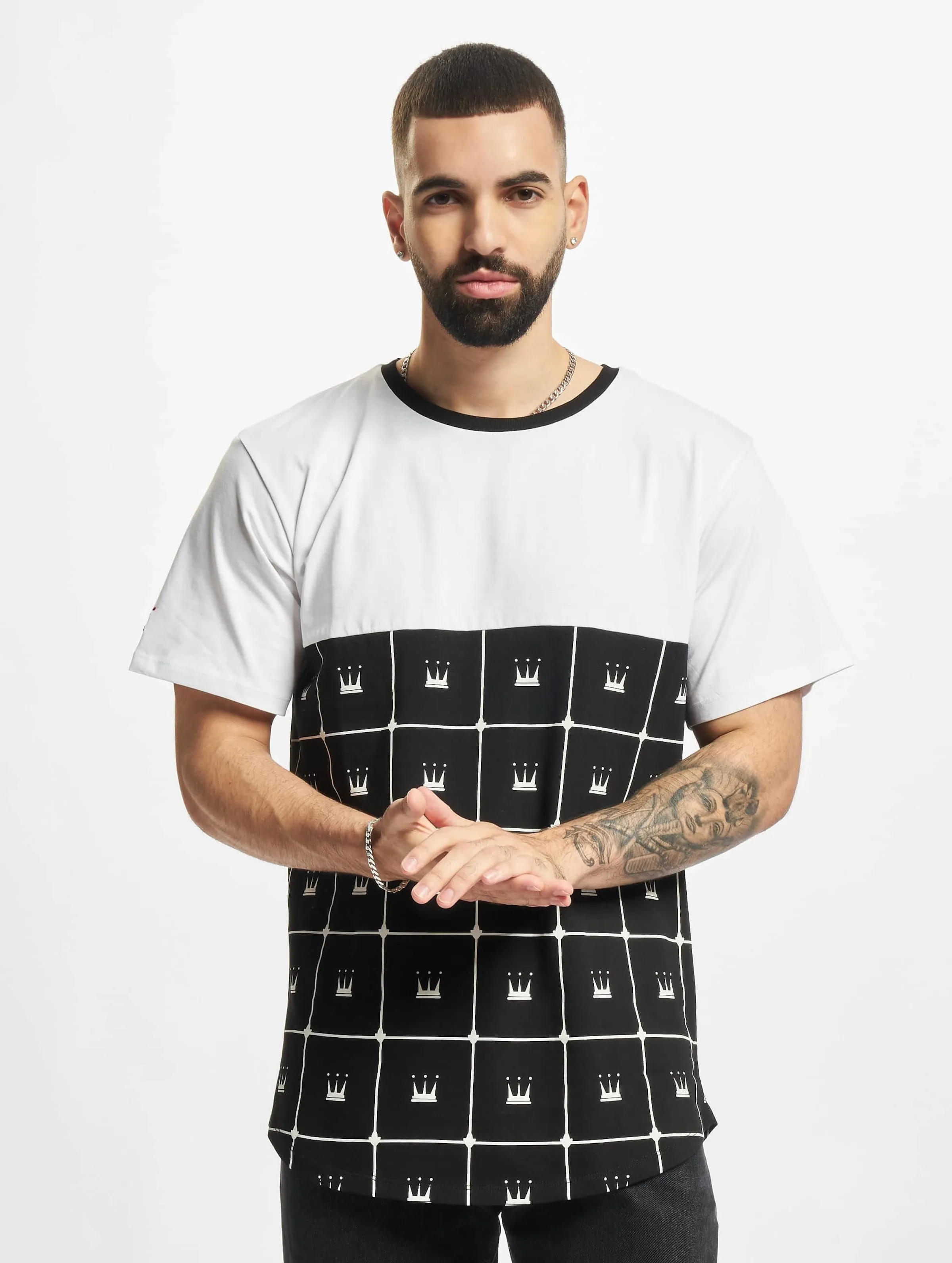 Dada Supreme Crown Pattern