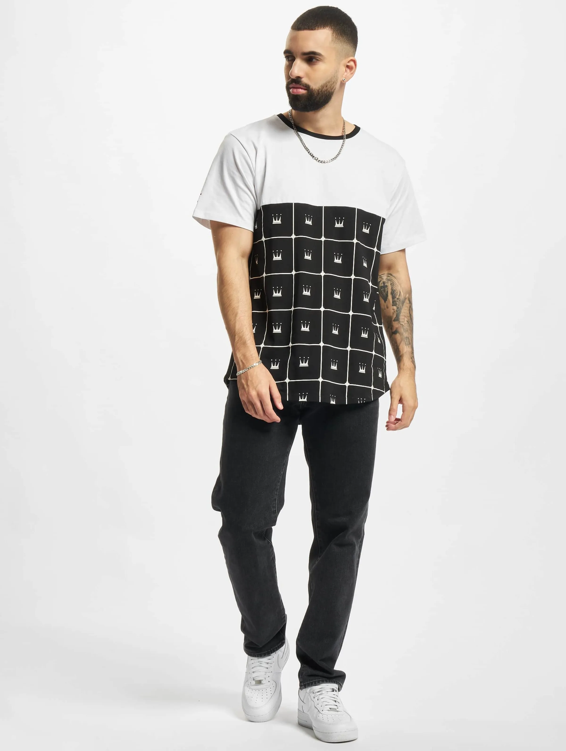 Dada Supreme Crown Pattern