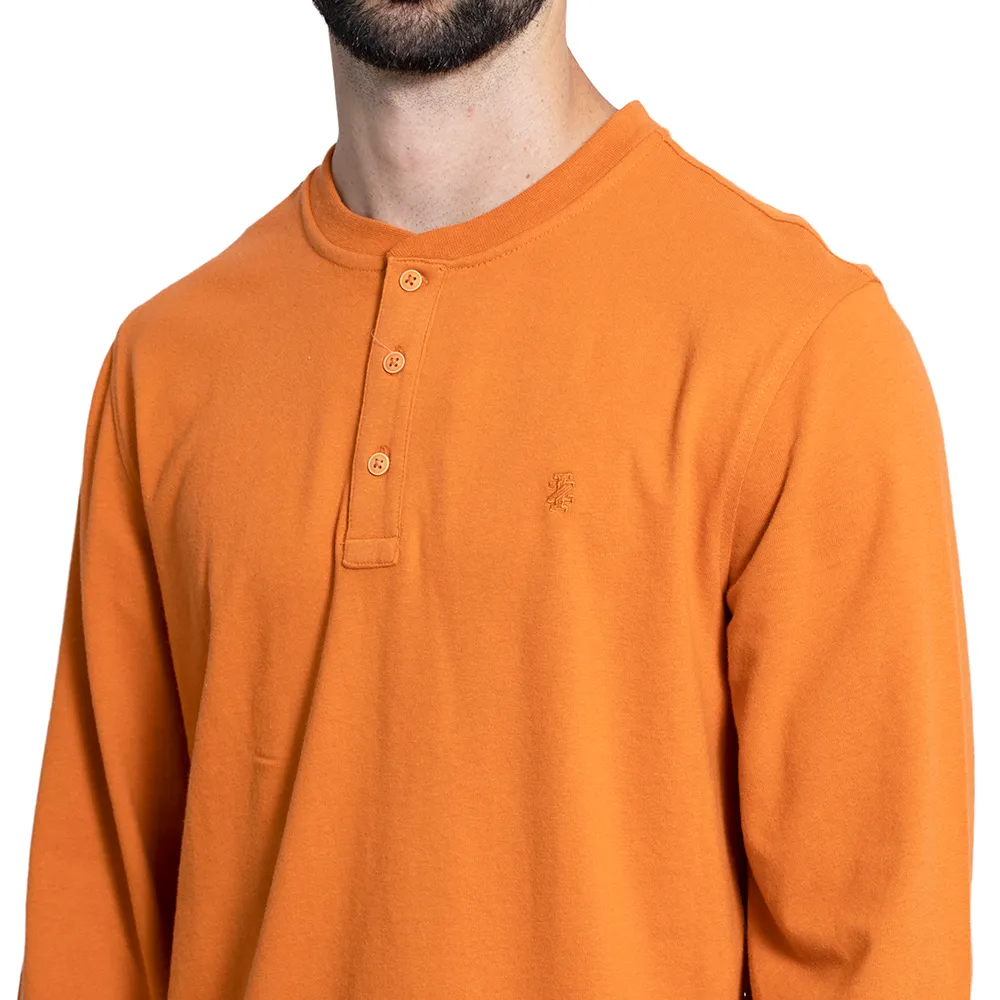 Franela manga larga cuello henley unicolor