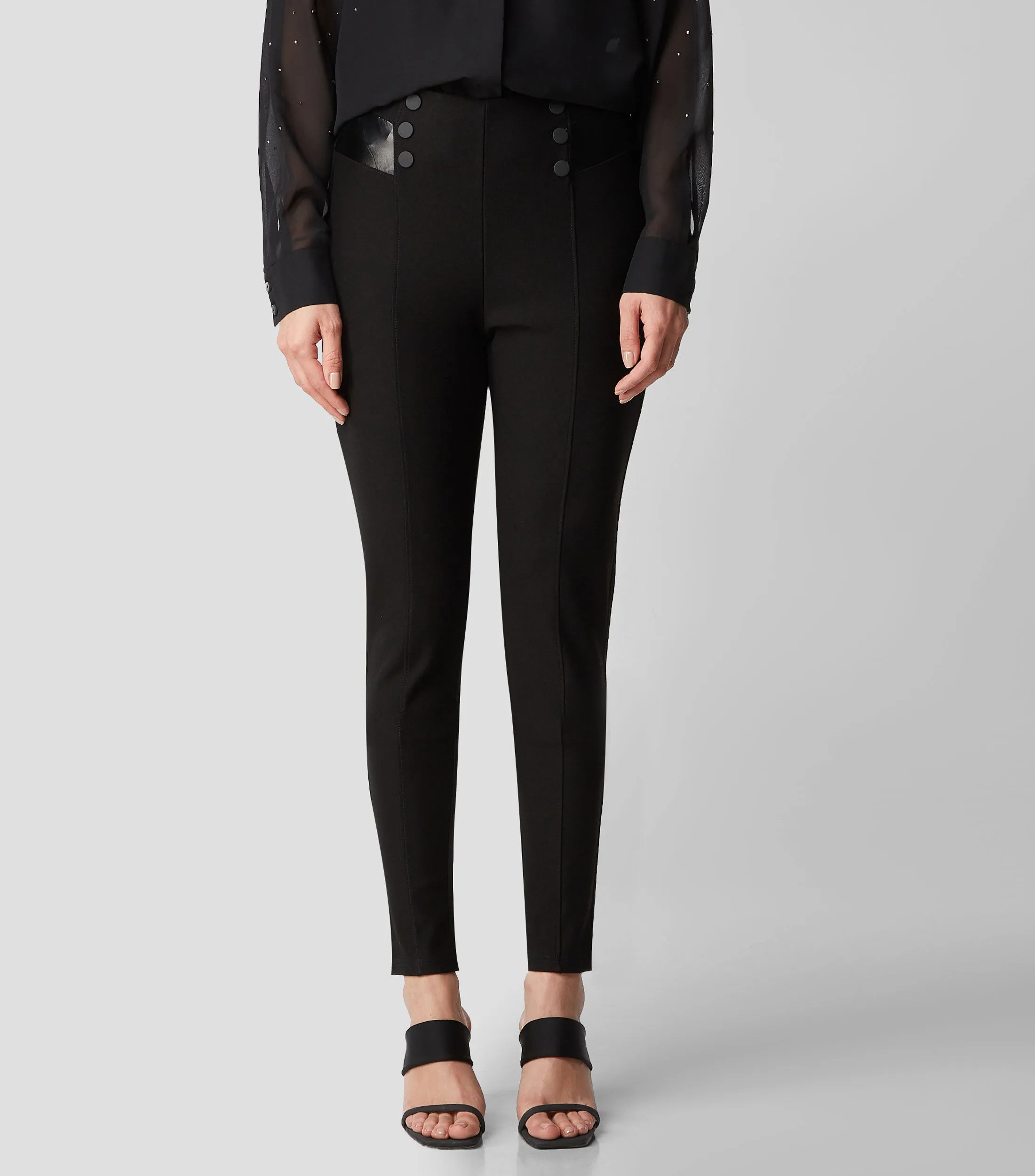 Frank Lyman Pantalón liso Mujer