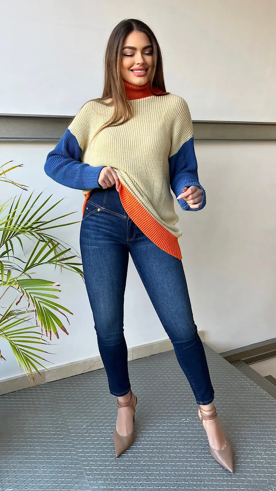 Jeans Tiro Alto Botones Dorados
