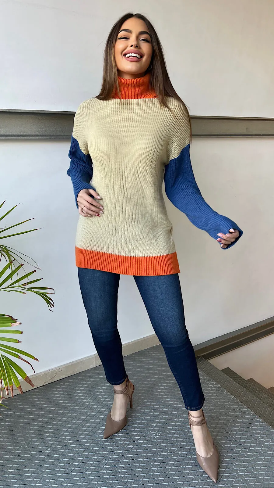 Jeans Tiro Alto Botones Dorados