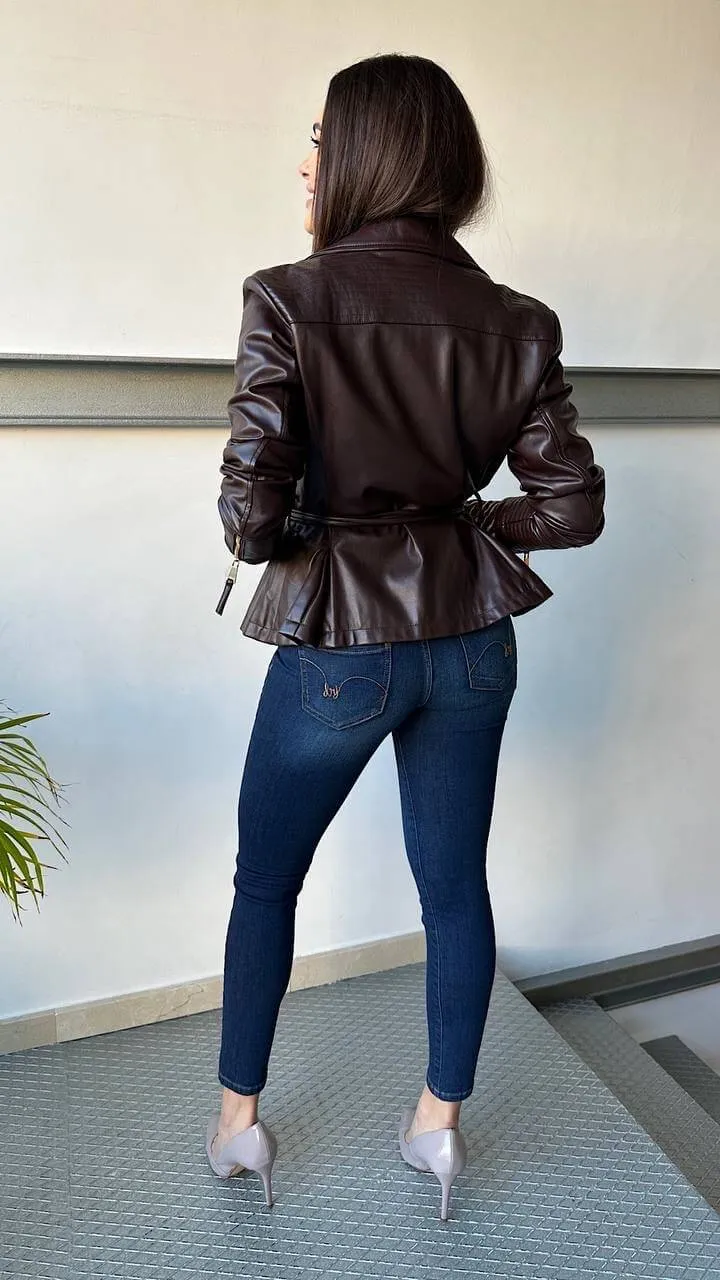 Jeans Tiro Alto Botones Dorados