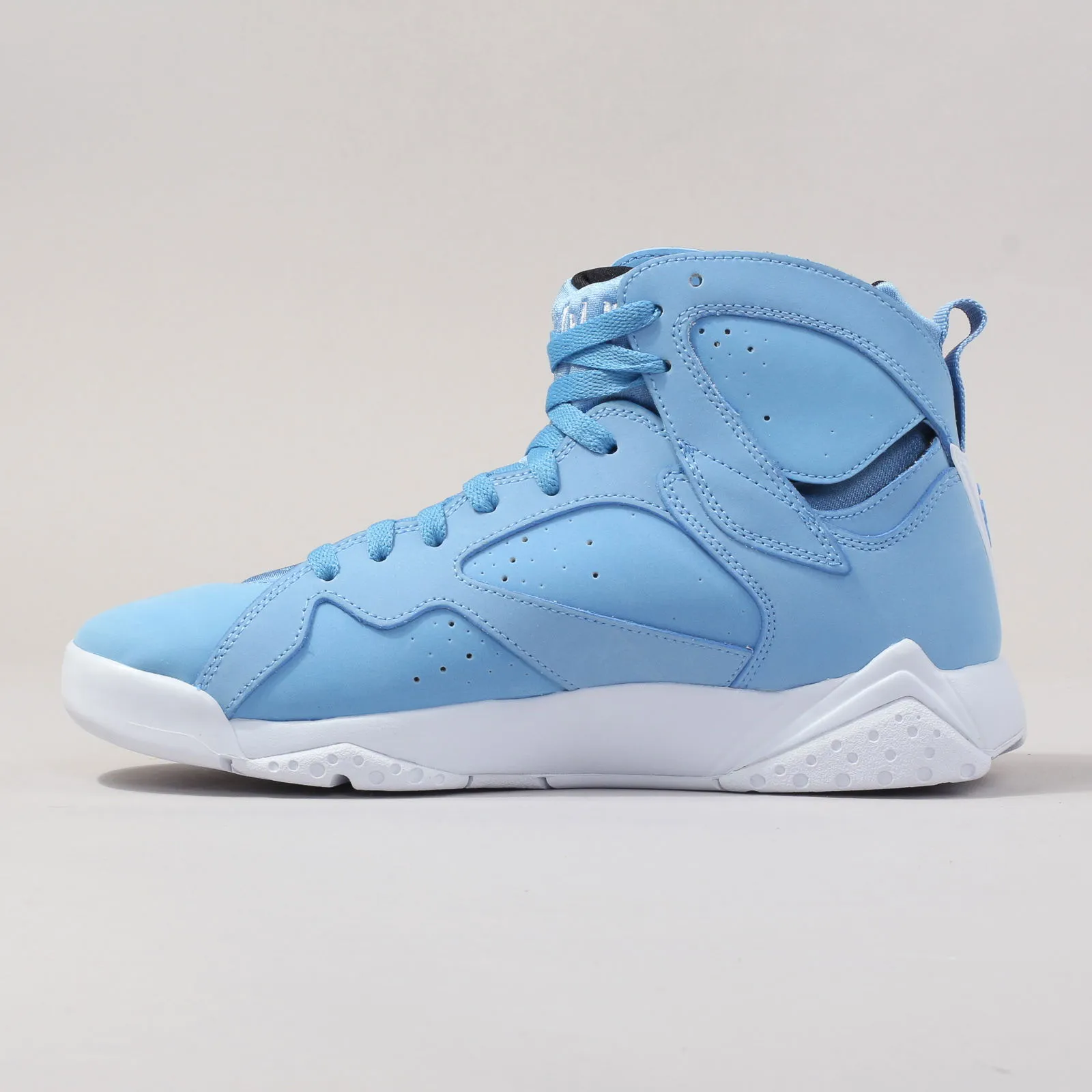 Jordan Air Jordan 7 Retro ''Pantone''