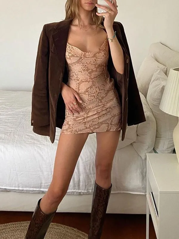 Minivestido con estampado de serpiente