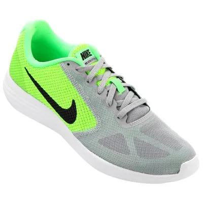 Nike Revolution 3