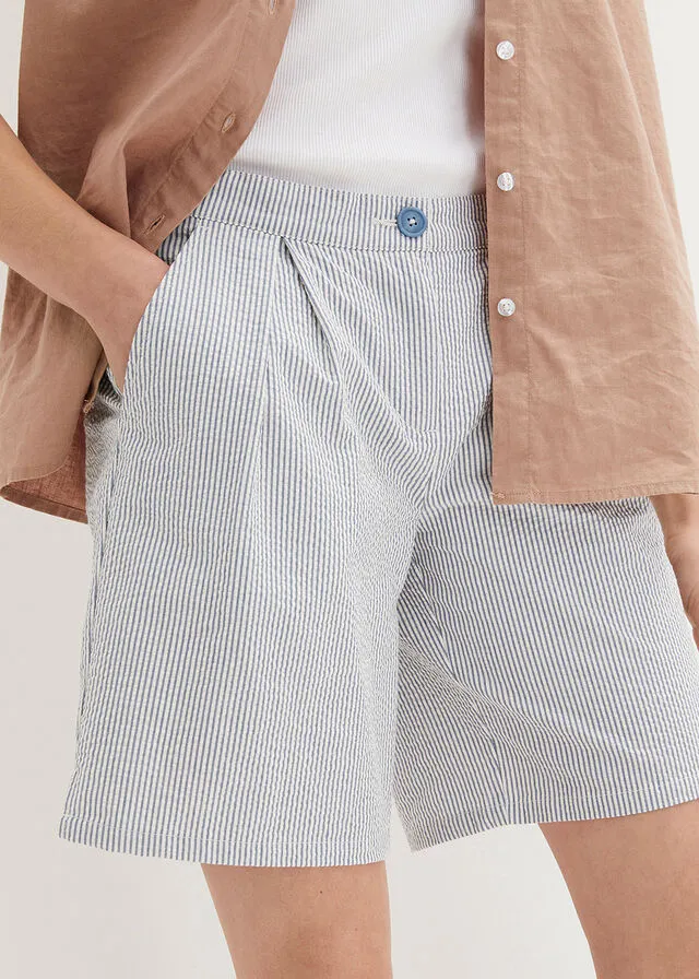 PANTALóN CORTO DE MIL RAYAS CON PLIEGUES Y CINTURA AJUSTABLE DENIMBLANCO LANA DE RAYAS