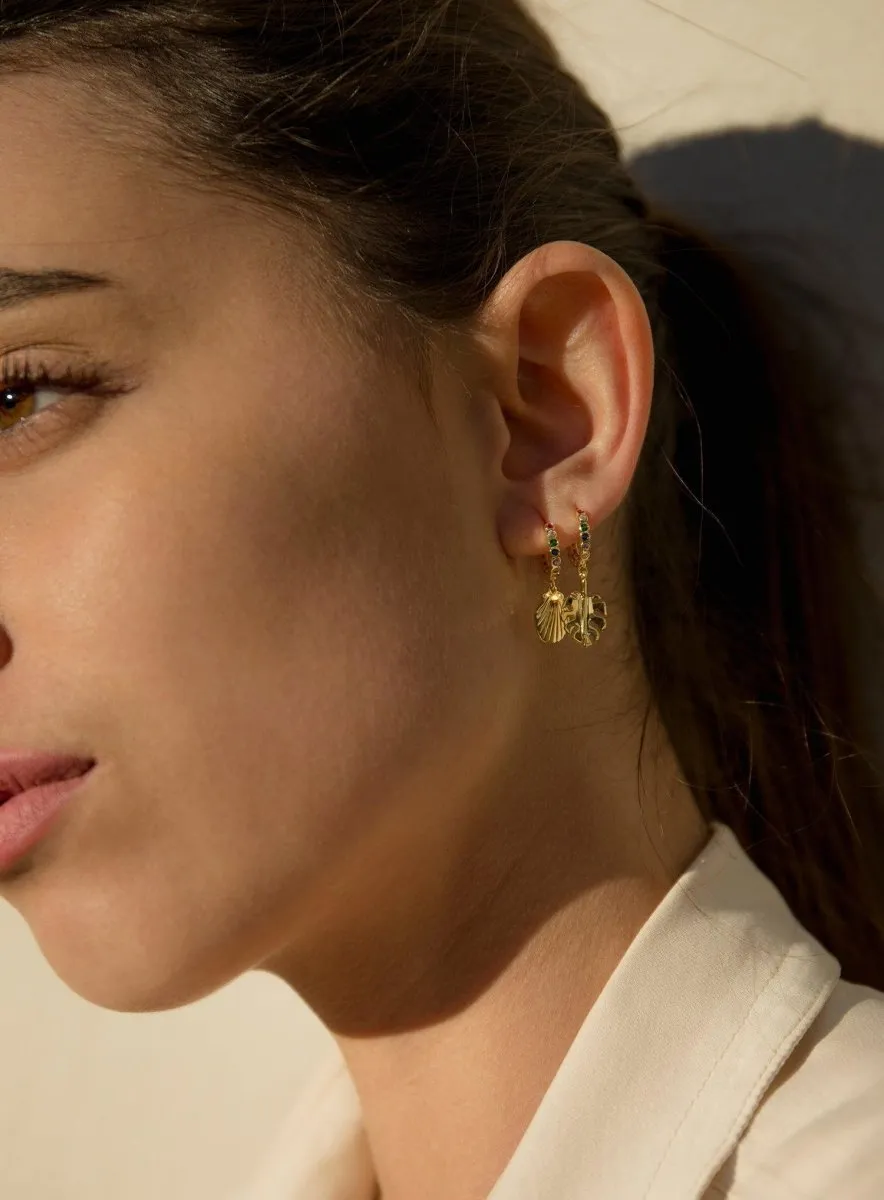 Pendientes aros pequeos con colgante de mini concha