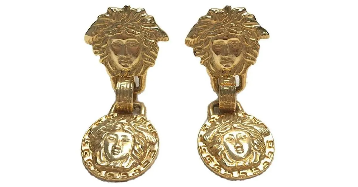 *Pendientes de oro de Gianni Versace Gold hardware 