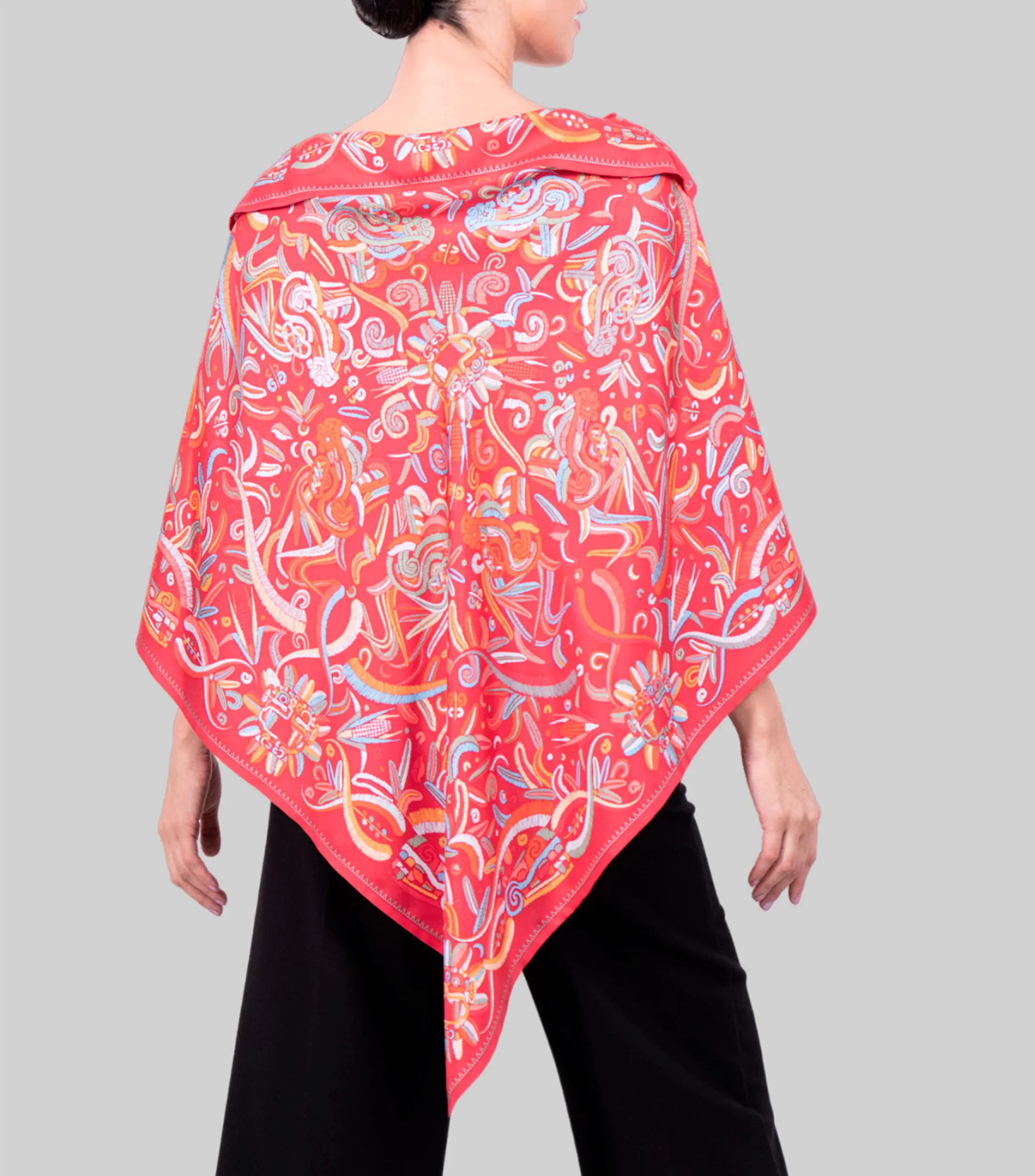Pineda Covalin Poncho Quetzalcóatl Mujer