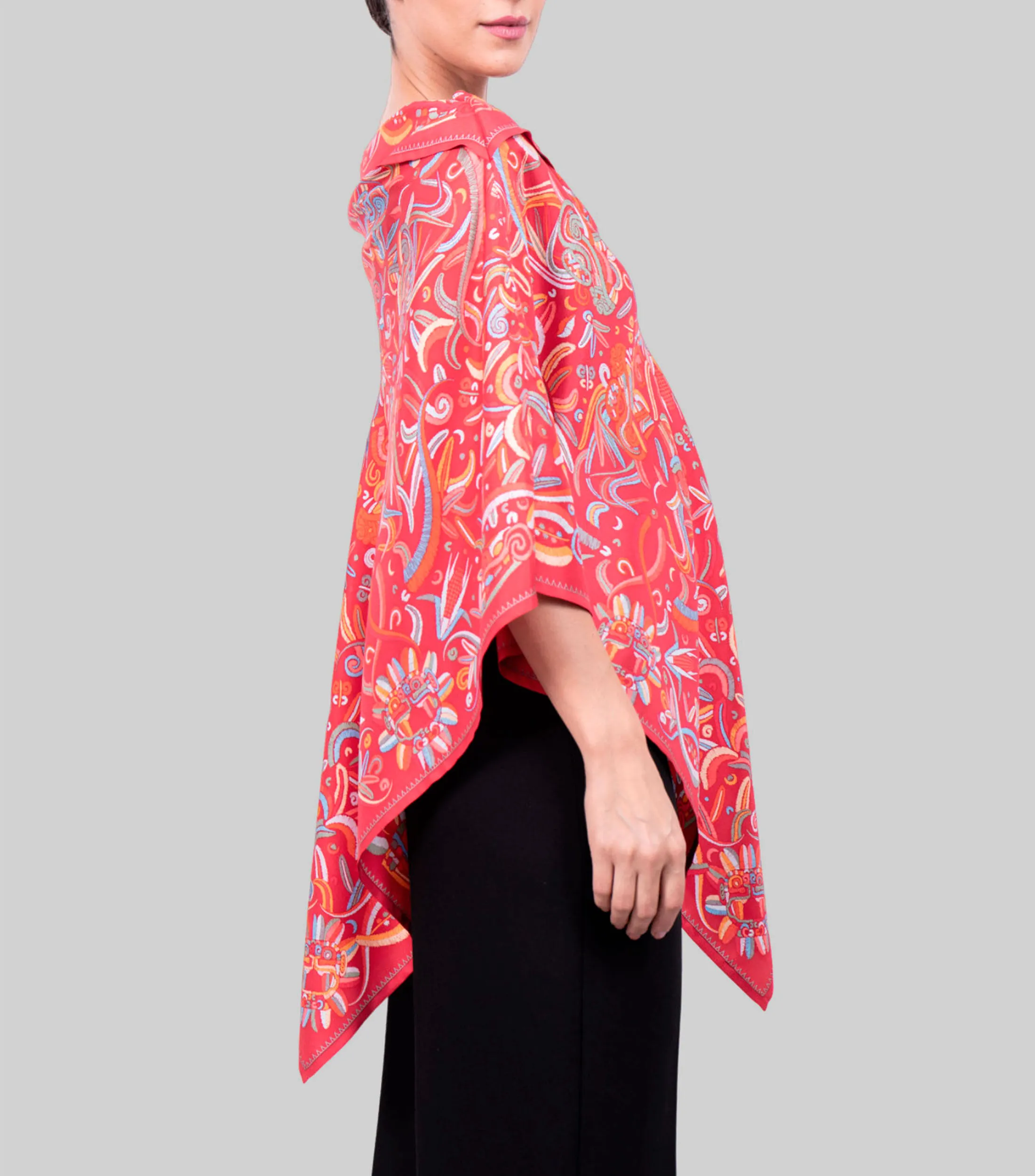Pineda Covalin Poncho Quetzalcóatl Mujer