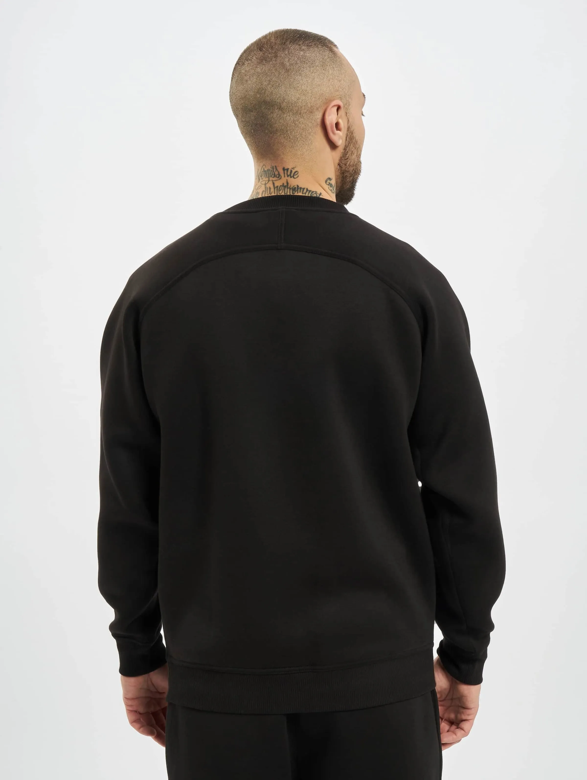 Raglan Zip Pocket Crew