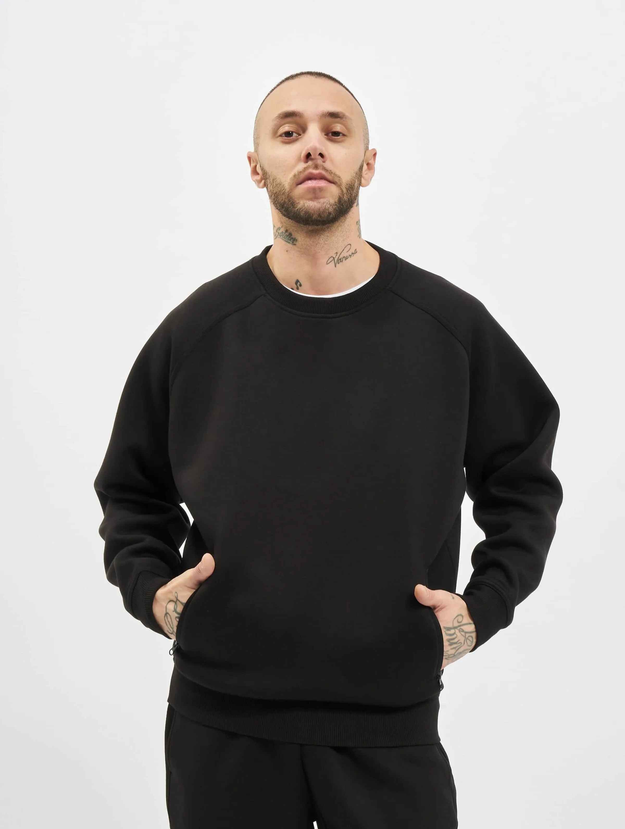 Raglan Zip Pocket Crew