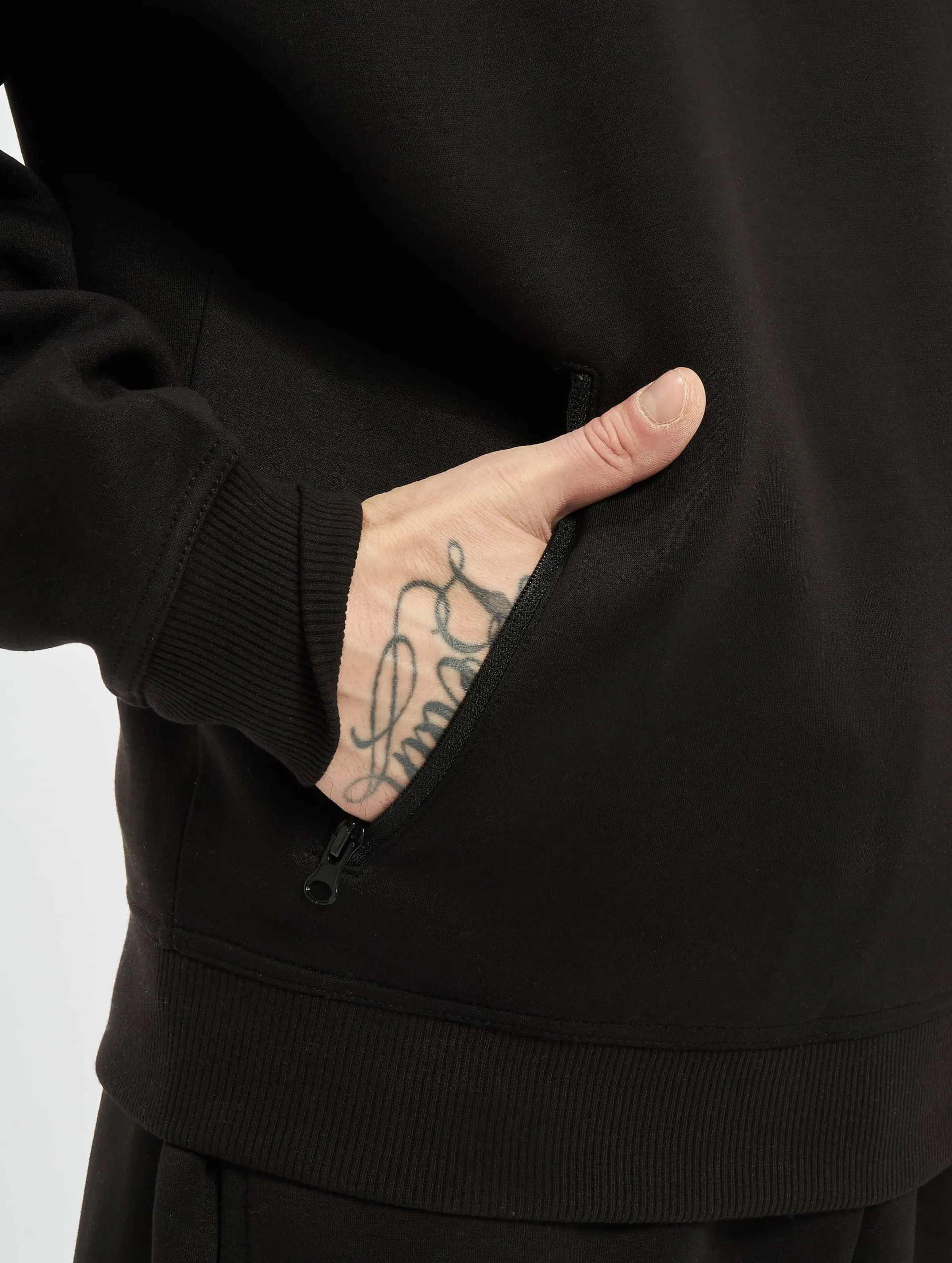 Raglan Zip Pocket Crew