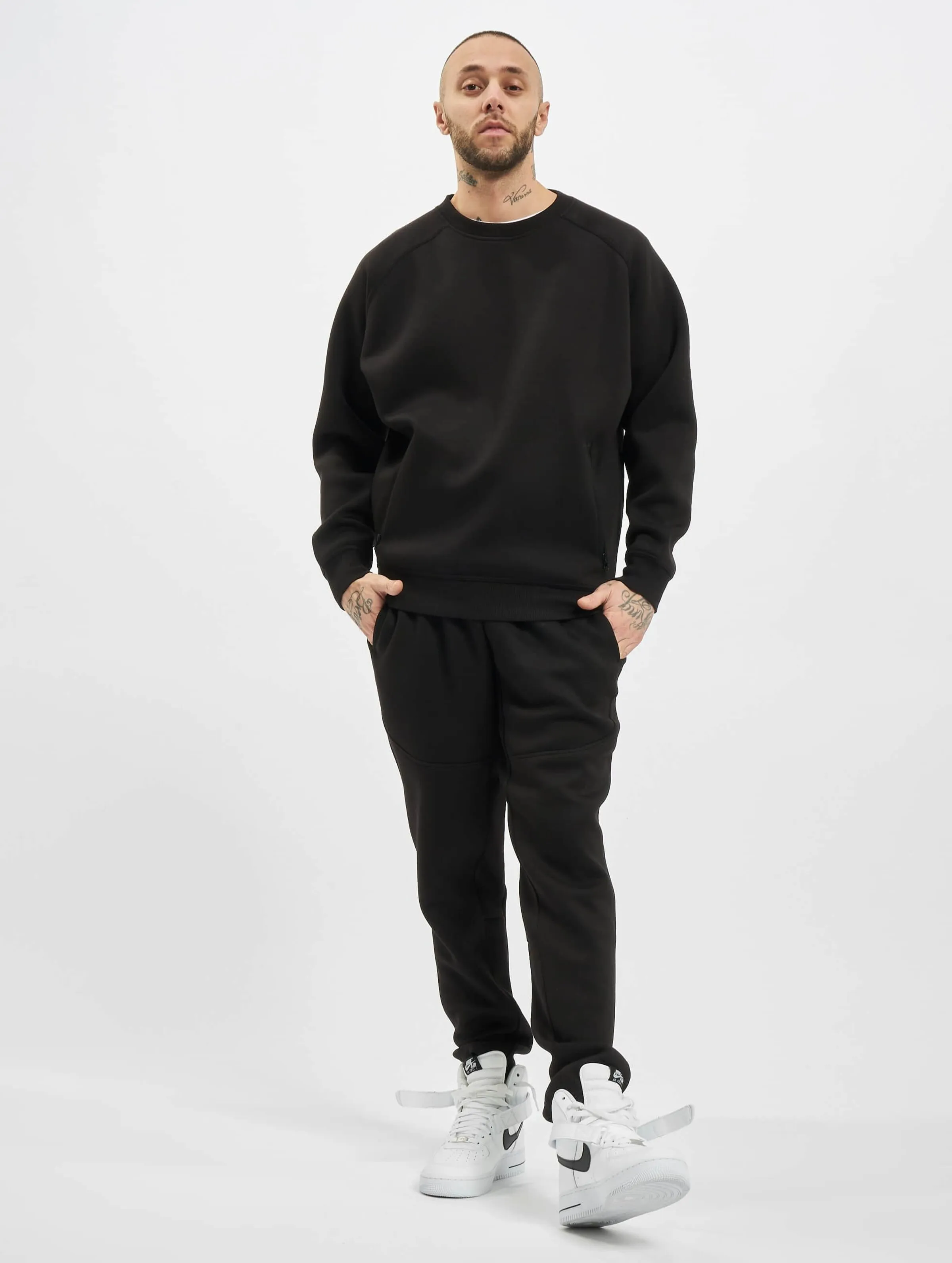 Raglan Zip Pocket Crew