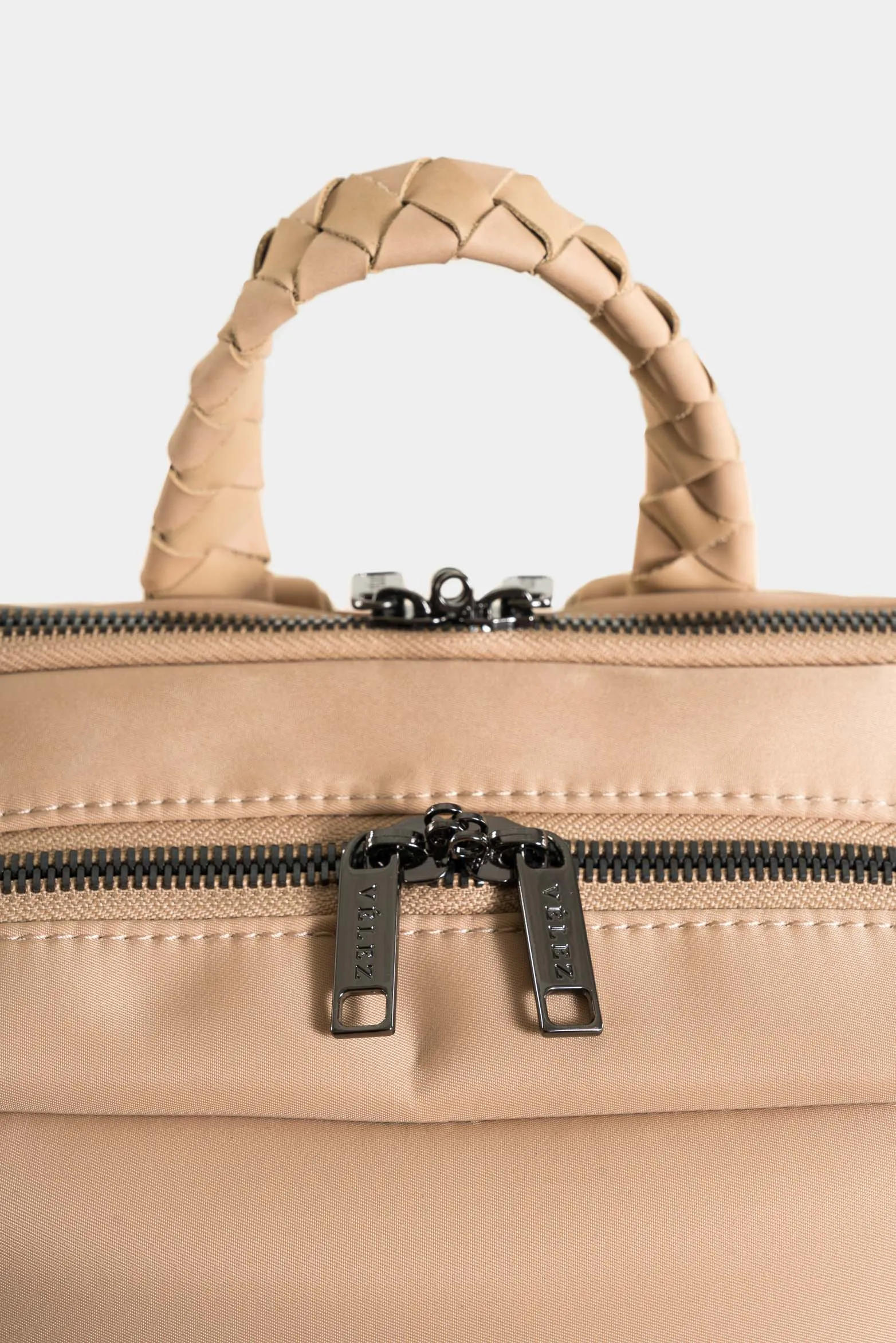 Tula morral ryn de nylon reciclado para mujer manija trenzada
