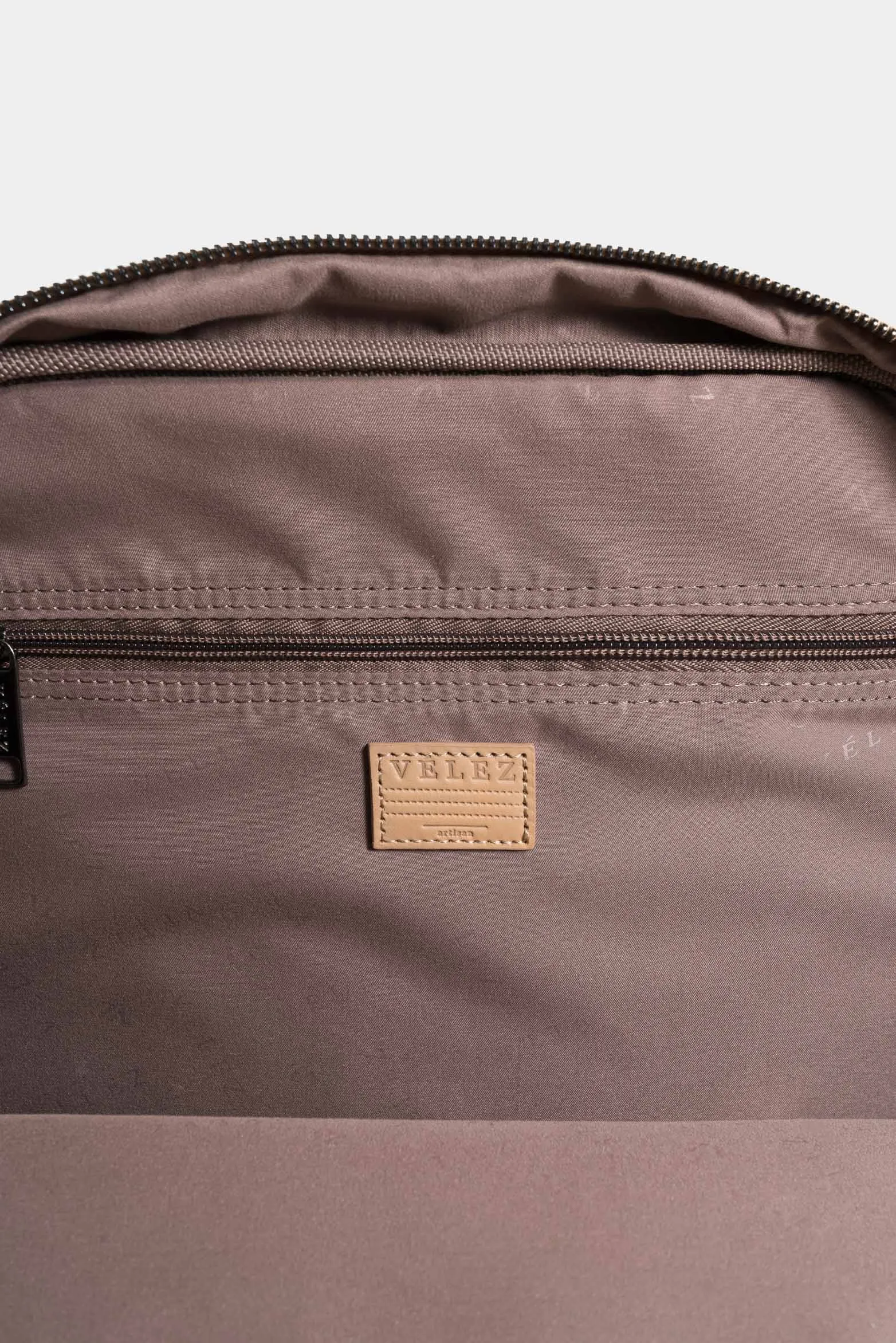 Tula morral ryn de nylon reciclado para mujer manija trenzada