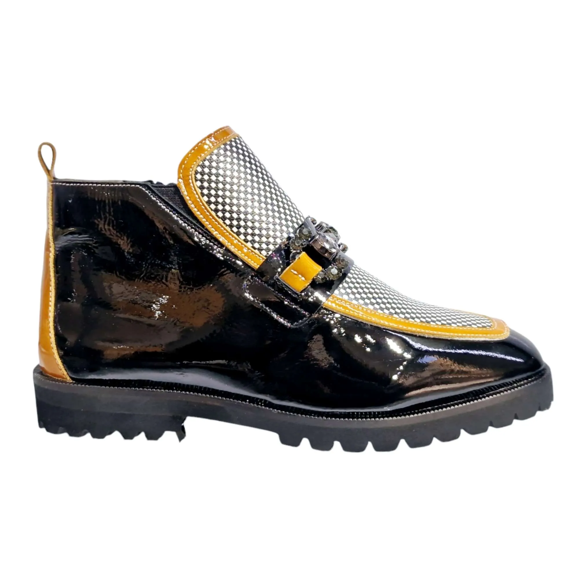 ZAPATO ABOTINADO ADORNO EMPEINE PLANTILLA EXTRAIBLE MUJER CHAROL NEGRO